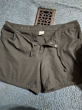 Magellan Outdoors Black Athletic Drawstring Shorts